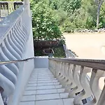 Kiki-udoban Smjestaj Za 5 Osoba Na Mirnoj Lokaciji Starigrad Paklenica