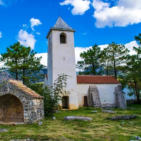 Kiki-udoban Smjestaj Za 5 Osoba Na Mirnoj Lokaciji Διαμέρισμα Starigrad Paklenica