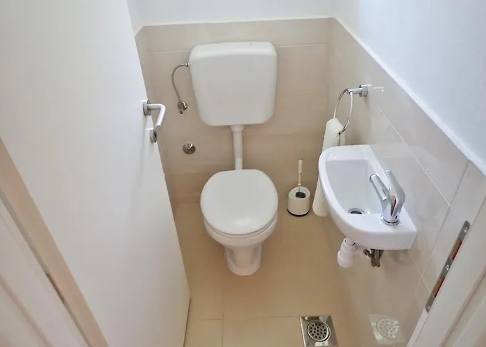 Apartmán Kiki-udoban Smjestaj Za 5 Osoba Na Mirnoj Lokaciji *