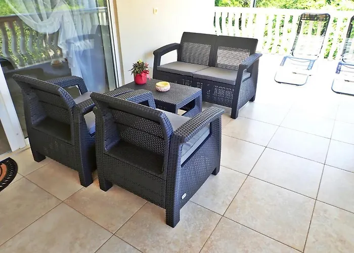 Kiki-udoban Smjestaj Za 5 Osoba Na Mirnoj Lokaciji * Starigrad Paklenica